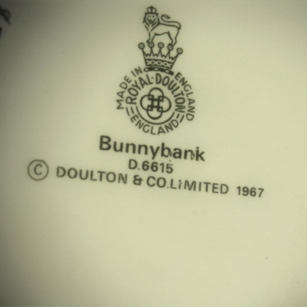 RARE FIRST EDITION ROYAL DOULTON 1967 BUNNY BANK GREAT FOR EASTER - Picture 8 of 8